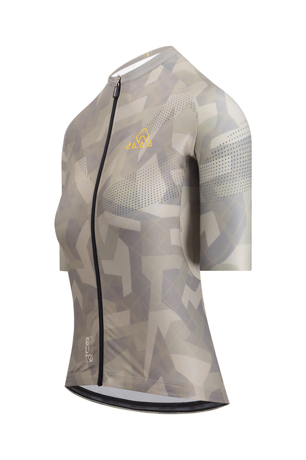  clearance cycling & triathlon apparel  sale -  A ladies' cycling outfit with short arms, photographed on a woman preparing for a ride. The outfit is tailored to provide a comfortable and supportive fit.