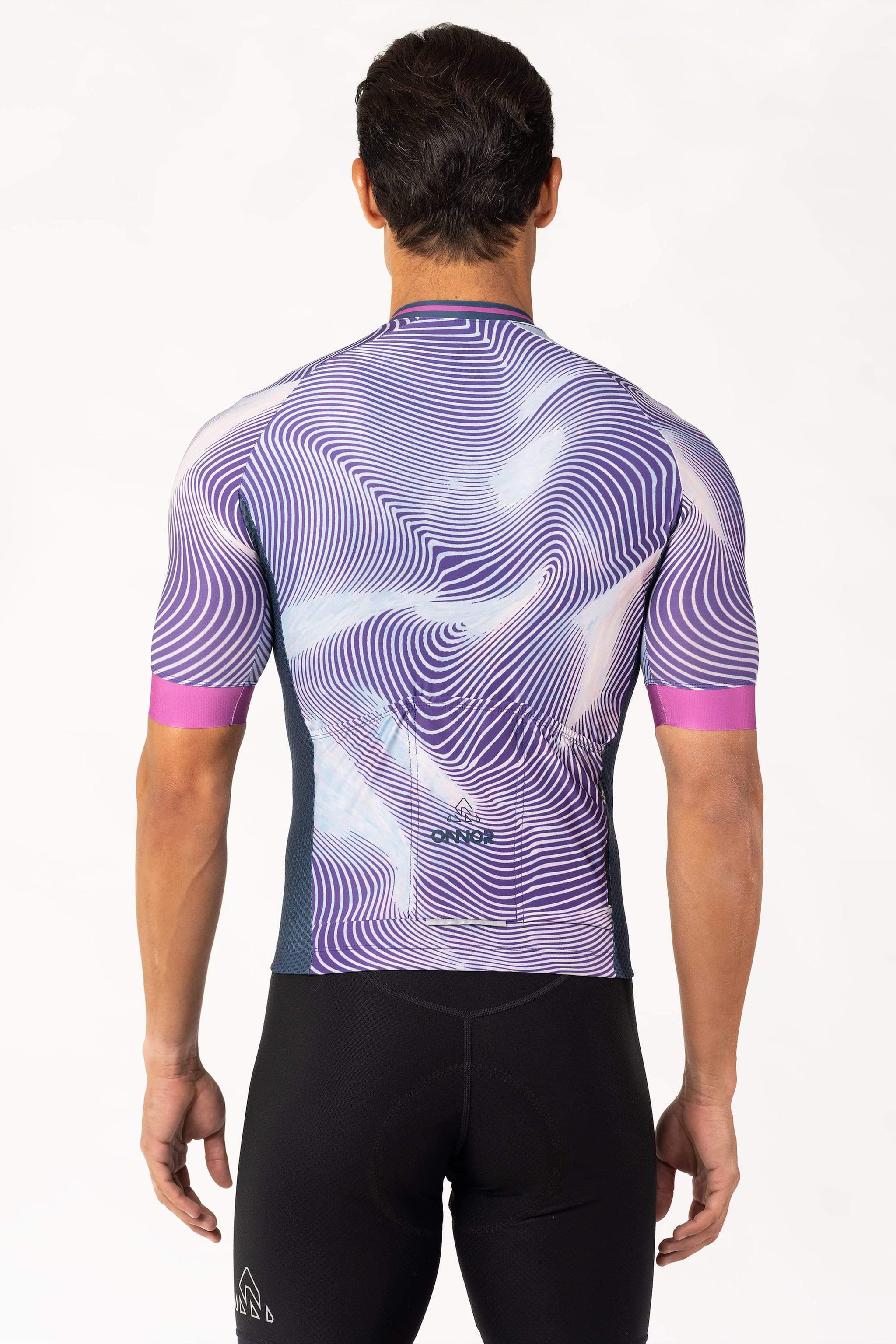 A gent's cycling shirt with short sleeves. This men's bicycle top offers a comfortable and aerodynamic fit, making it an excellent choice for cycling enthusiasts.