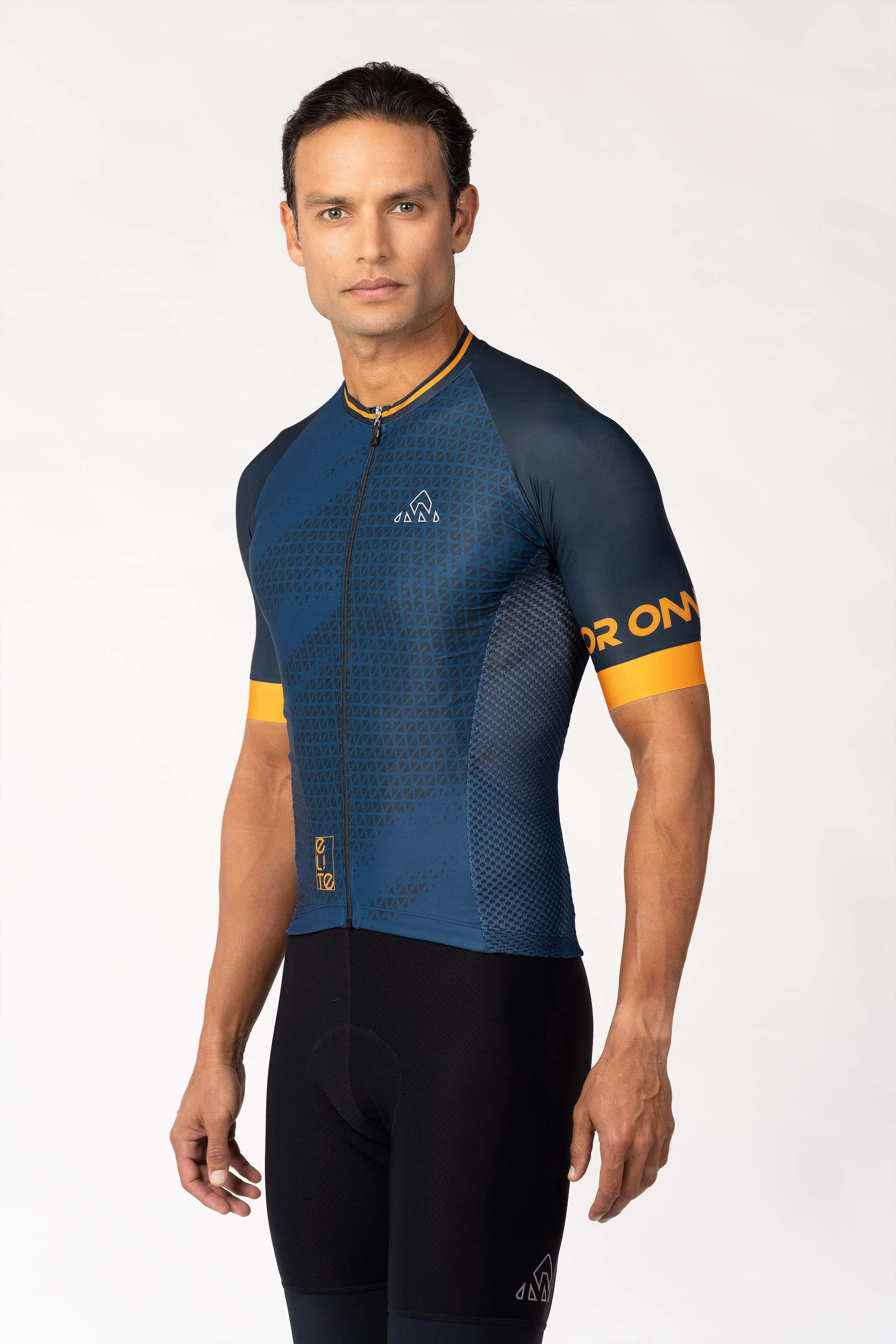 A male cyclist wearing a short-sleeved cycling top. This stylish and breathable men's road cycling jersey is designed for optimal performance and comfort on the bike.
