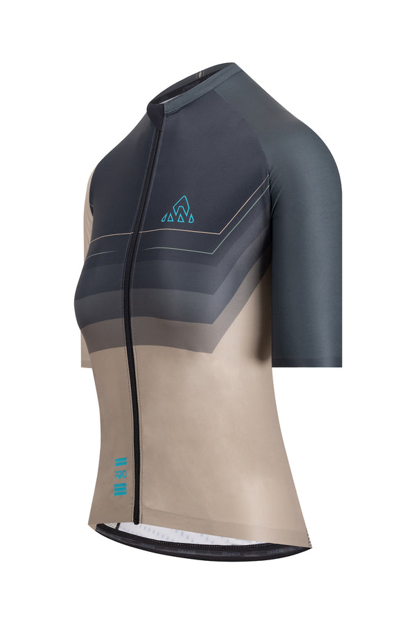  buy cycling apparel /jersey miami -  A women's cycling attire with a short-sleeve design, incorporating stylish elements to elevate the overall biking experience.